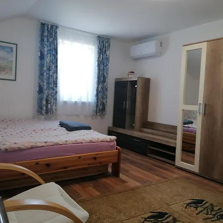 Apartment Mimi Vendeghaz